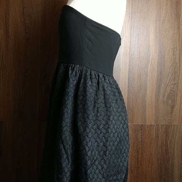 Swoon - Picture 3 of 6